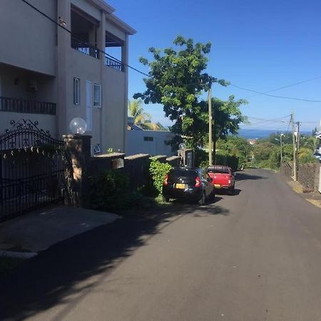 Lovely Two Bedrooms Apartment. Flic-en-Flacq Esterno foto