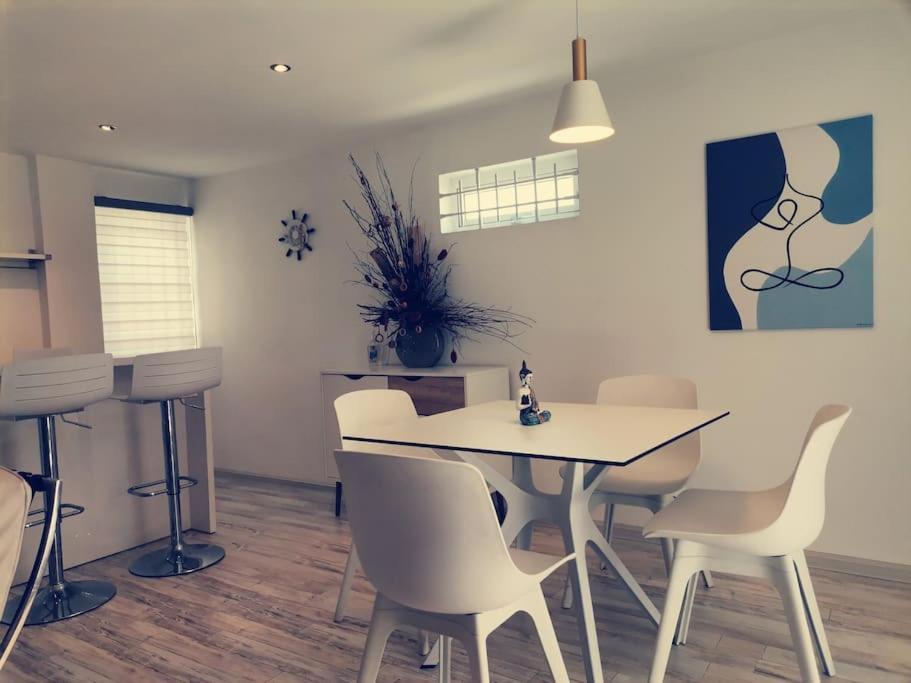 Lovely Two Bedrooms Apartment. Flic-en-Flacq Esterno foto