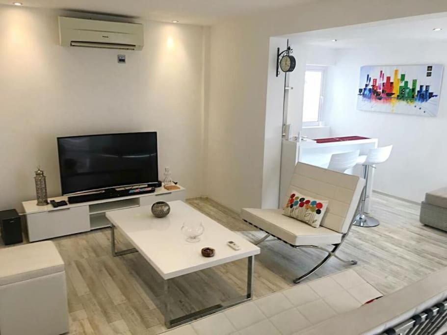 Lovely Two Bedrooms Apartment. Flic-en-Flacq Esterno foto