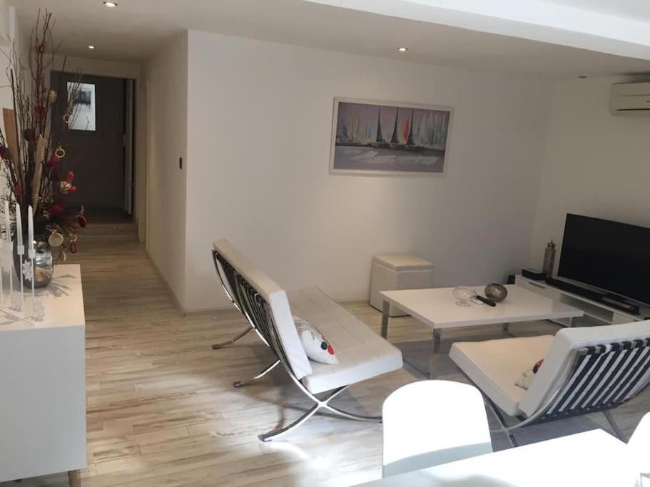 Lovely Two Bedrooms Apartment. Flic-en-Flacq Esterno foto