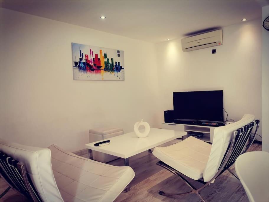 Lovely Two Bedrooms Apartment. Flic-en-Flacq Esterno foto